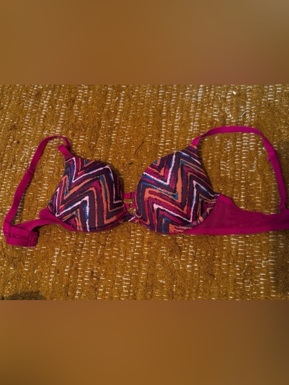 La Senza Plunge Obsession pink light push up bra size 32B